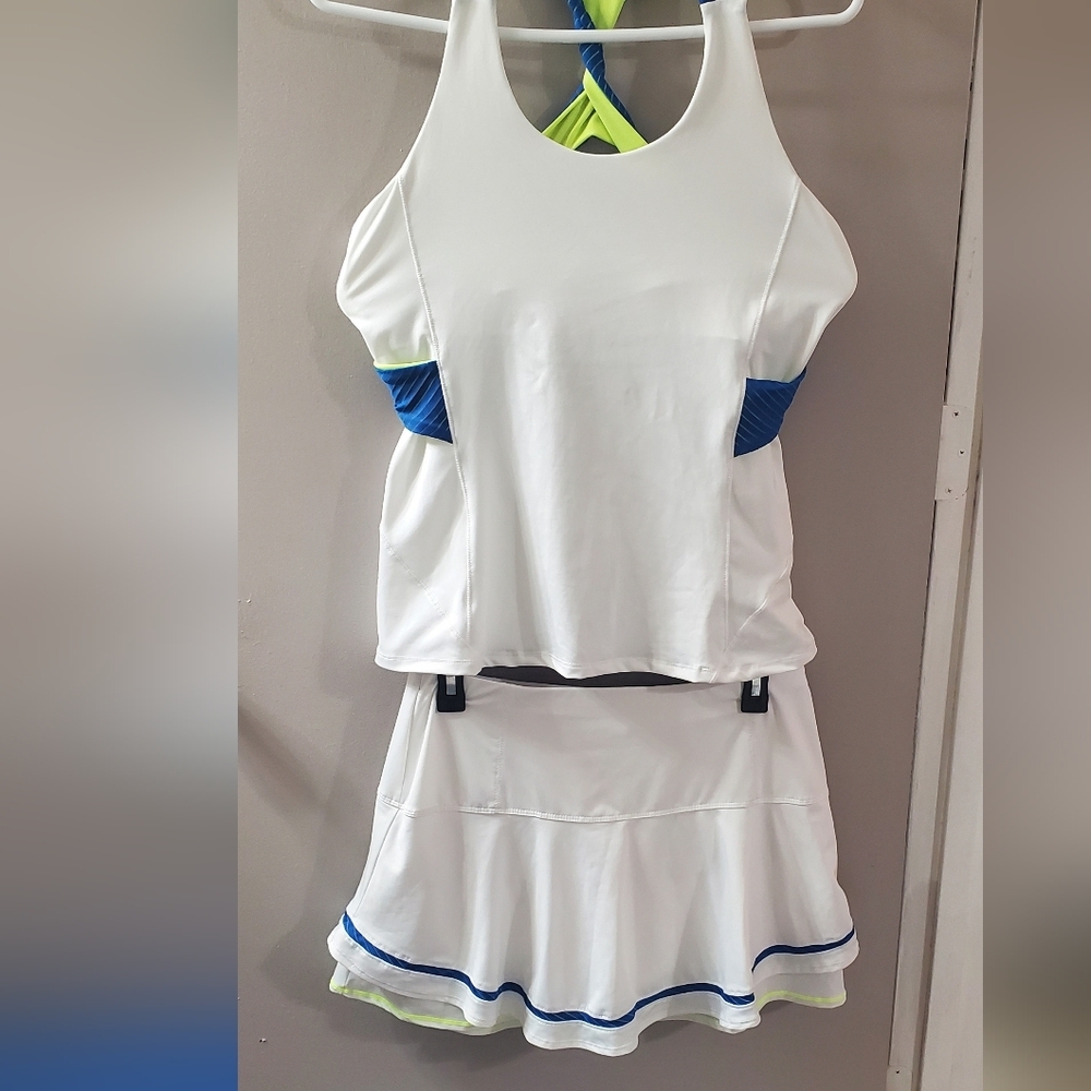 Lucky in Love 2 Piece Tennis Outfit. Twist Back Tank Top And Skort. Sz M 8-10